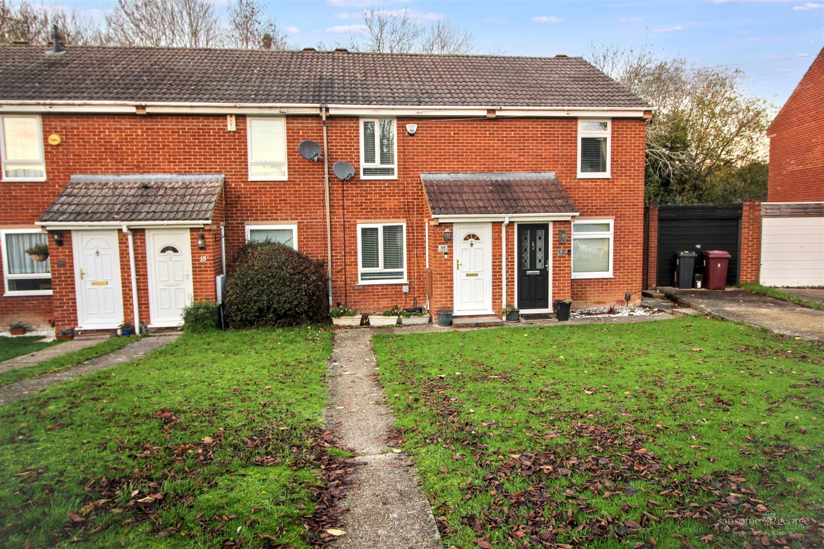 2 bed property in Pottery Road, Reading